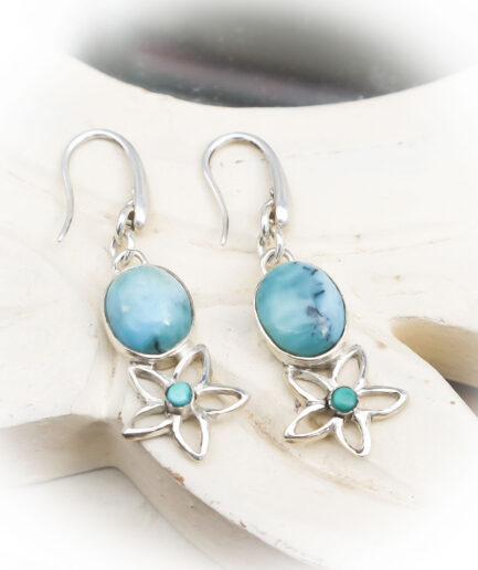 Oorbellen in zilver met larimar stenen