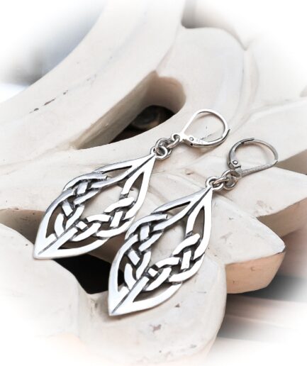 Oorbellen in sterling zilver met keltisch motief
